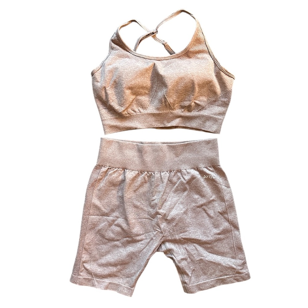 AYBL Seamless Contour Beige Activewear Set size XL